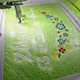 haftowany ręcznik z imieniem folk